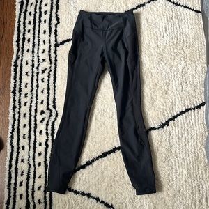 Lululemon NWOT winter running leggings 7/8 length with pockets
